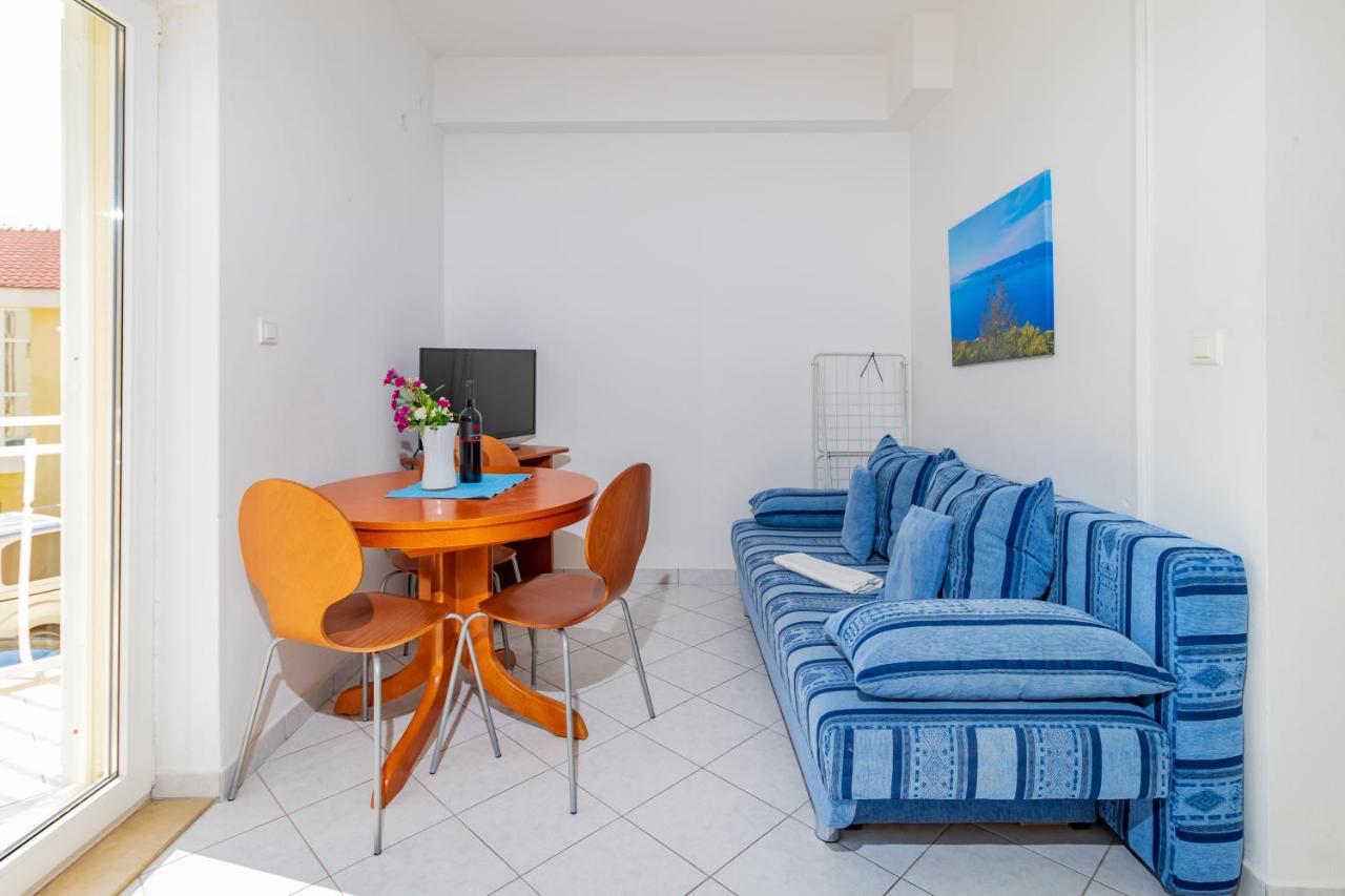 Apartments Villa Mandolina Marusici  エクステリア 写真